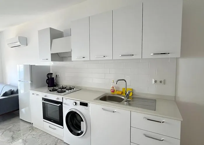 Apartament Eyluel *