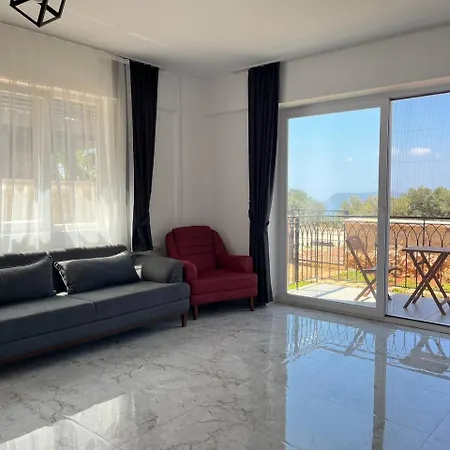 Kas Eyluel Suit Pansiyon Apartment
